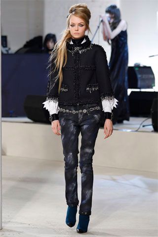 Chanel F/W 08 Look 263