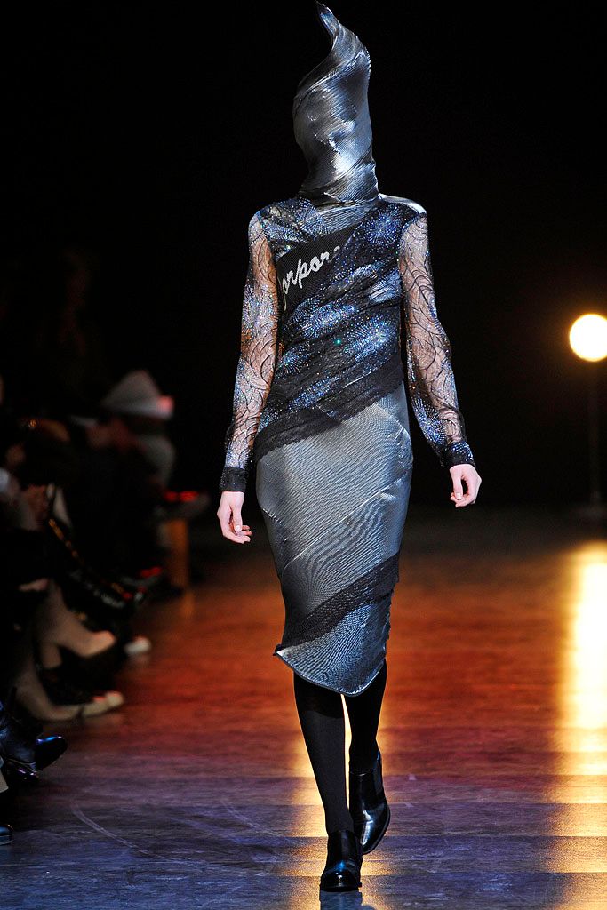 Chalayan F/W 10 Look 69