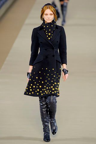 Chanel F/W 06 Look 140