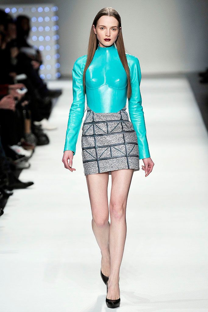 Chalayan F/W 09 Look 268