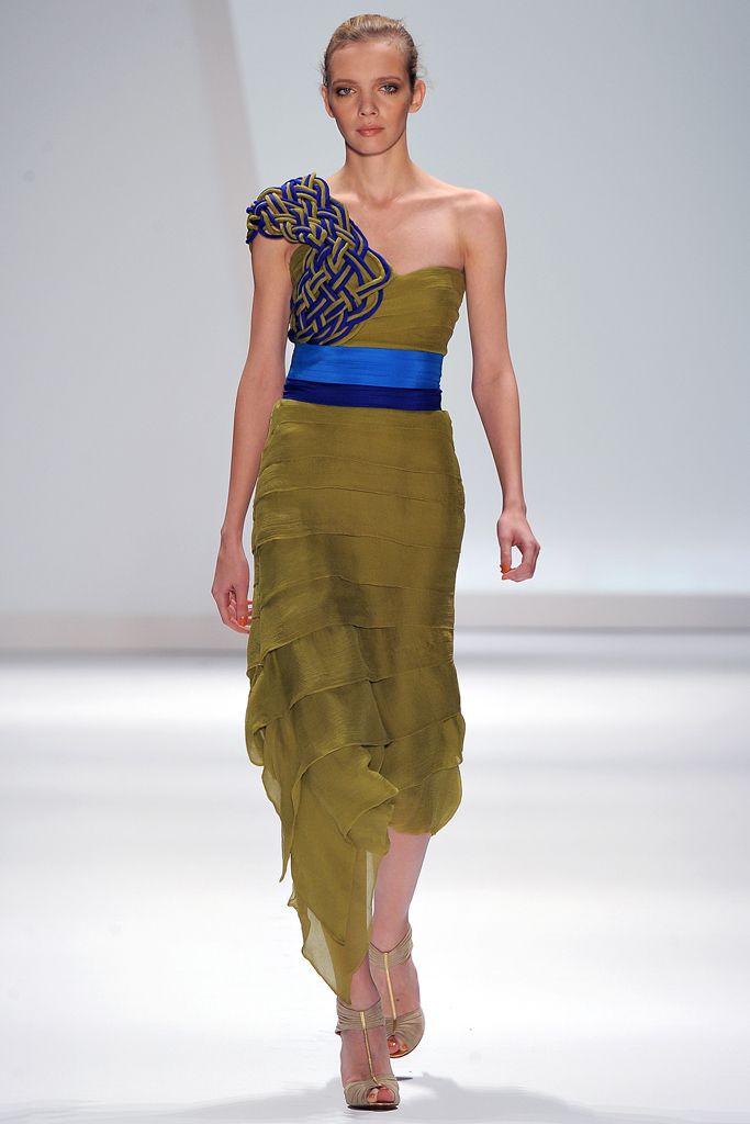 Carlos Miele F/W 11 Look 114