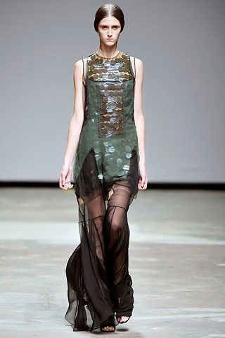 Christopher Kane F/W 08 Look 130