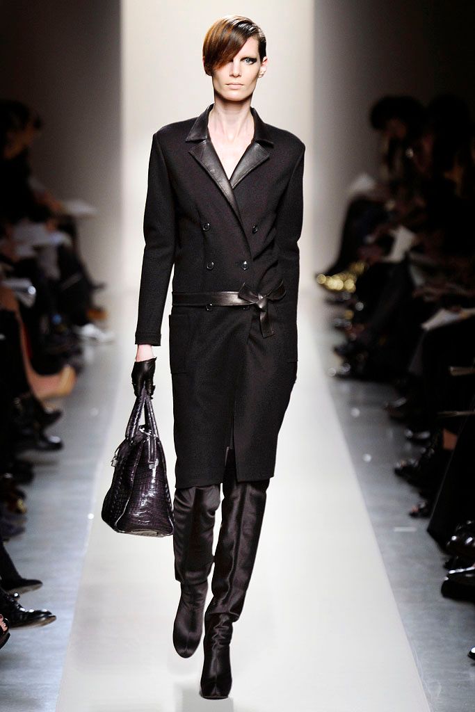 black leather knotted belt