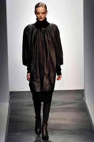 Daks by Giles Deacon F/W 08 Look 3