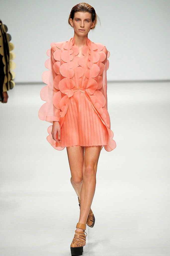 Christopher Kane S/S 09 Look 176