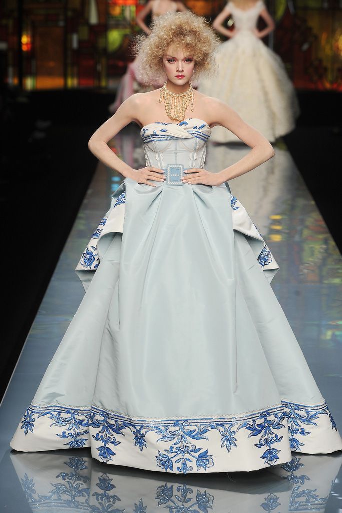 Christian Dior S/S 09 Couture Look 175
