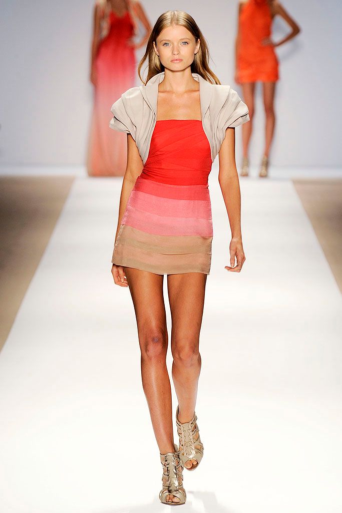 strapless ombre bandage mini dress