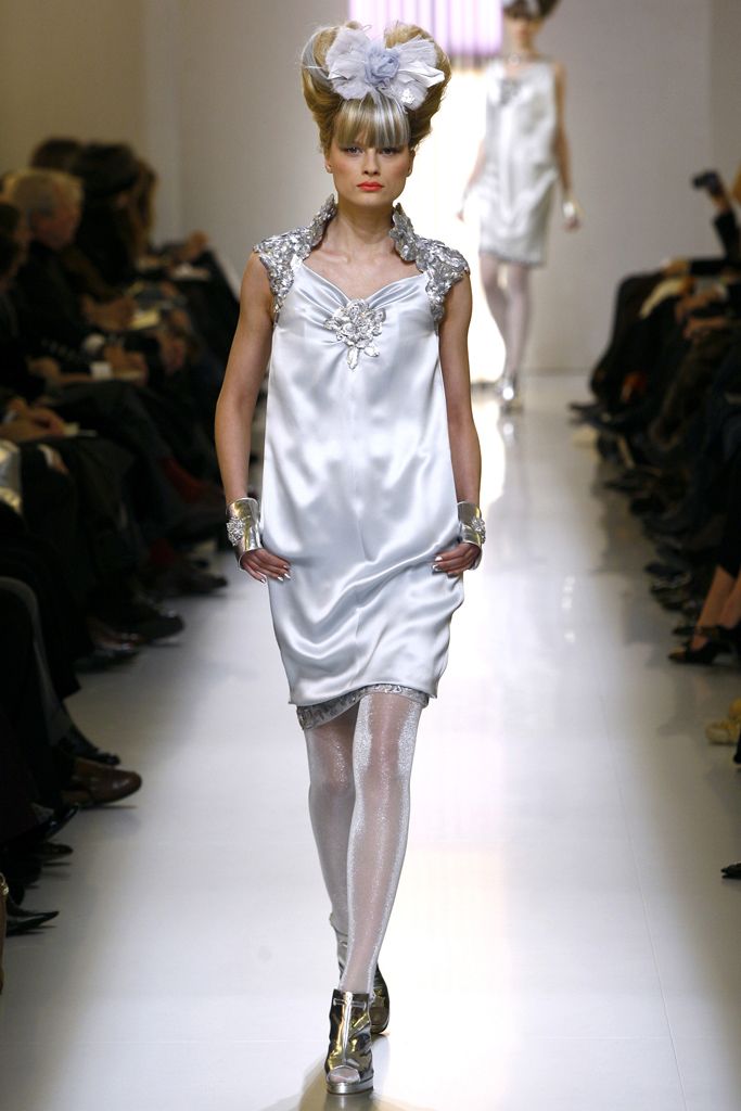 Chanel S/S 10 Couture Look 255