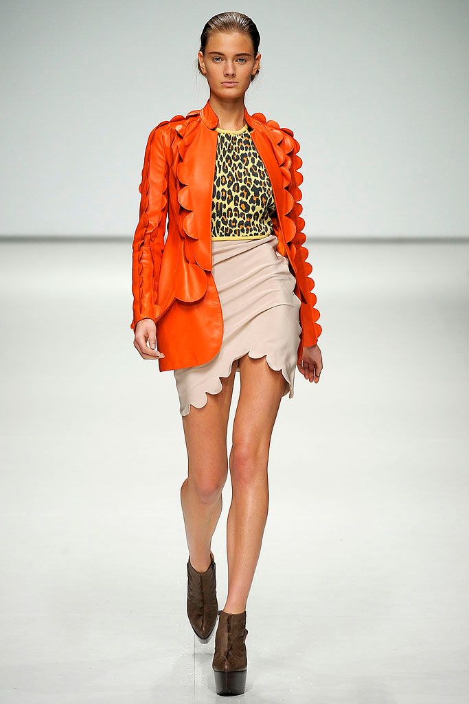 Christopher Kane S/S 09 Look 15