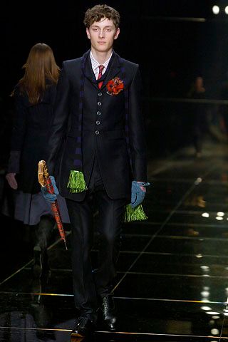 Burberry F/W 05 Look 50