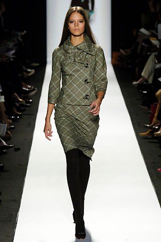 Carolina Herrera F/W 06 Look 48