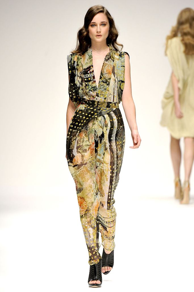 Basso & Brooke S/S 11 Look 150