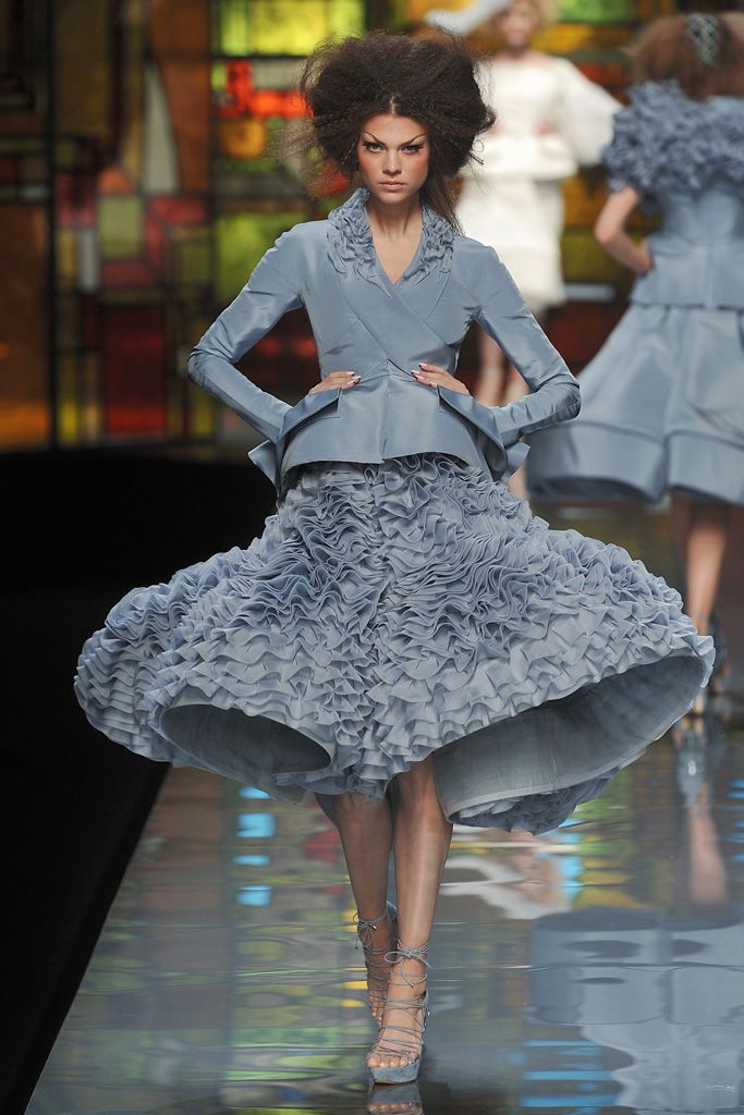 Christian Dior S/S 09 Couture Look 41