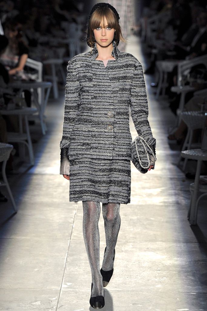Chanel F/W 12 Couture Look 16