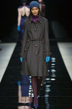 Burberry F/W 04 Look 25