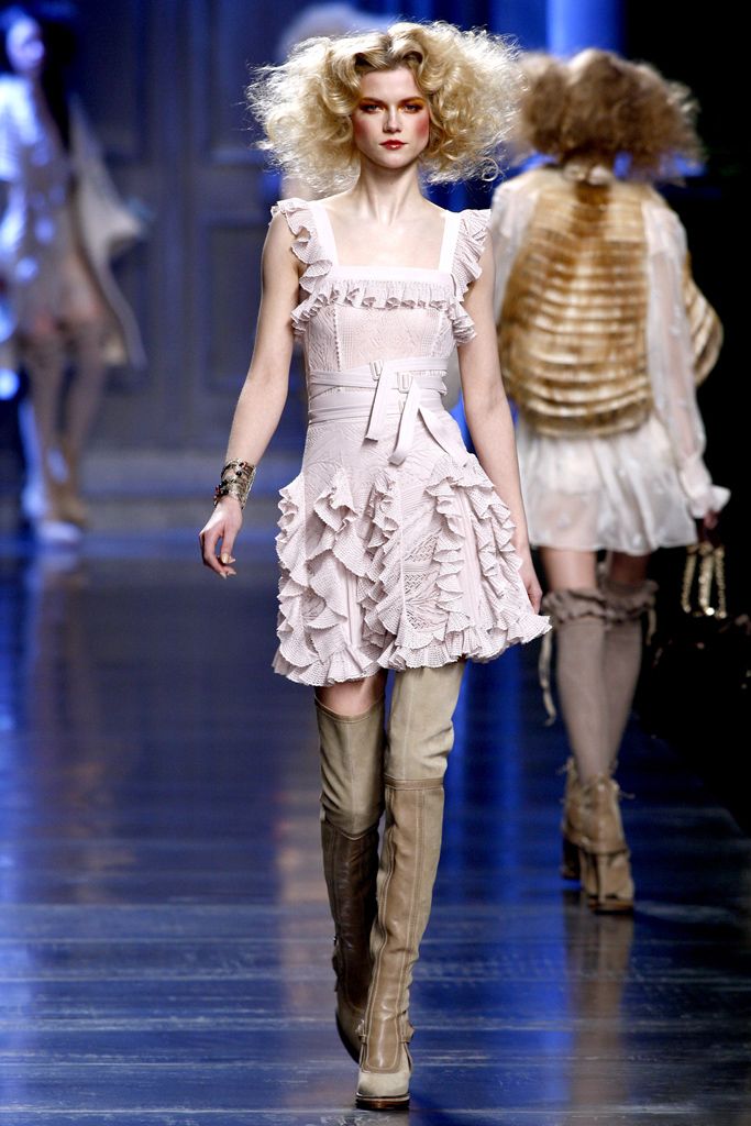 Christian Dior F/W 10 Look 54