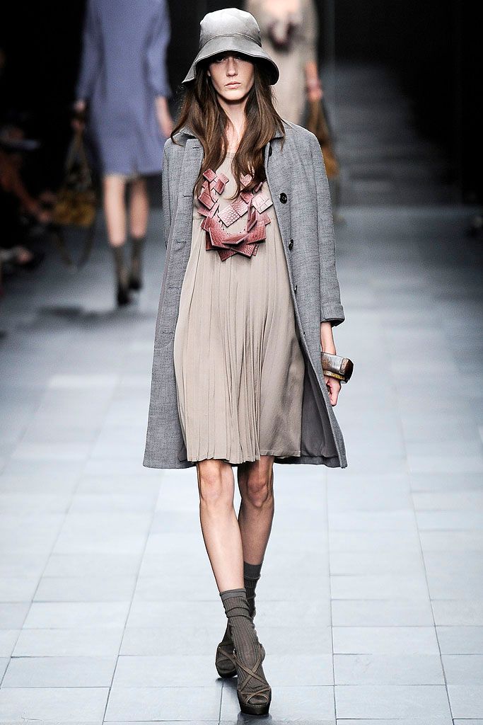 Burberry S/S 09 Look 109
