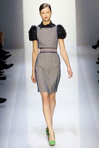 Daks by Giles Deacon S/S 08 Look 23