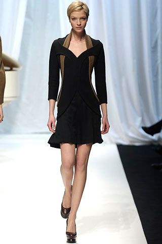 Chalayan F/W 06 Look 61