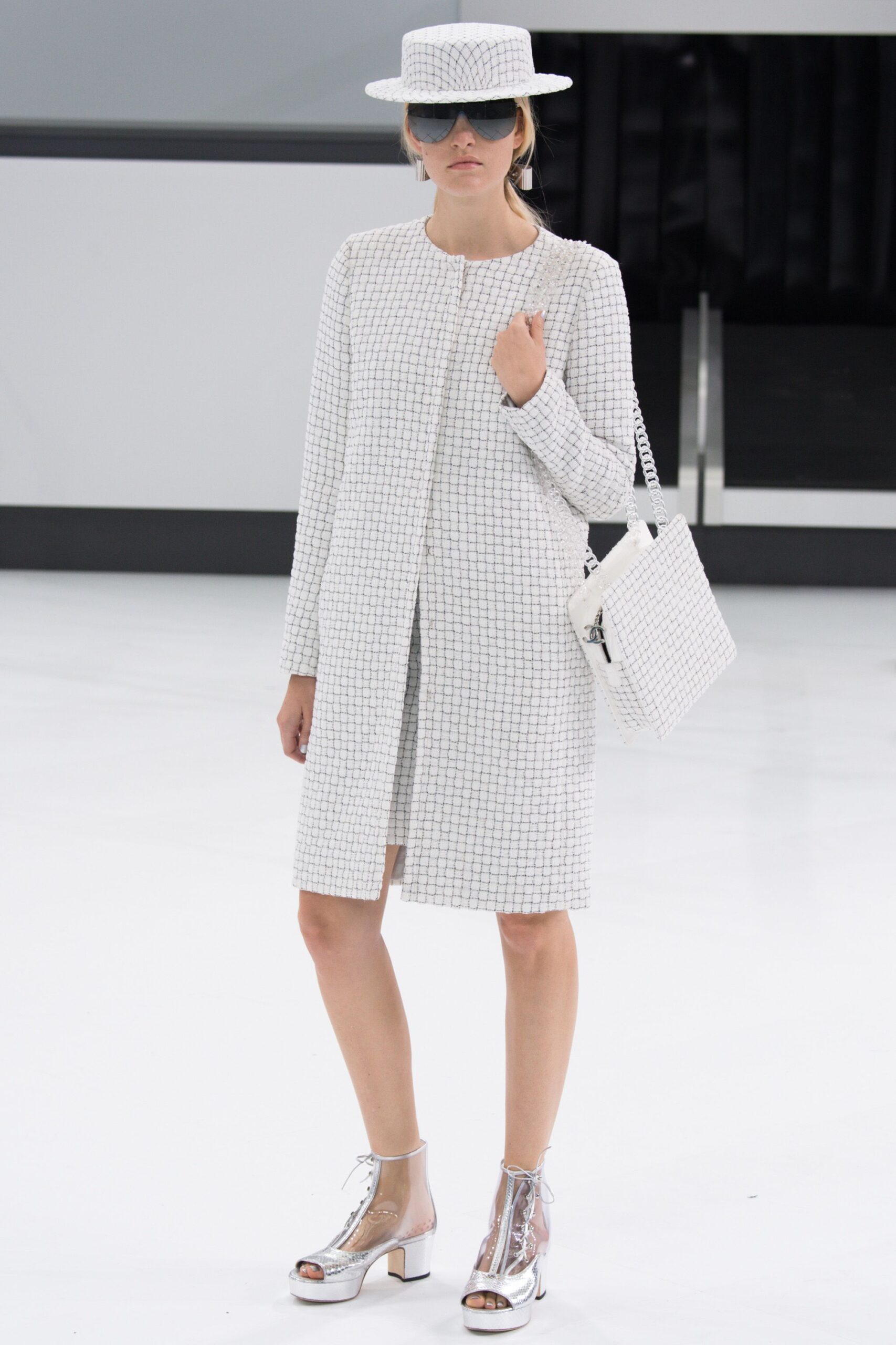Chanel S/S 16 Look 429
