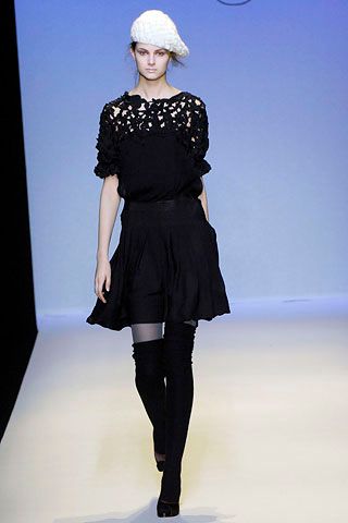 Collette Dinnigan F/W 07 Look 137