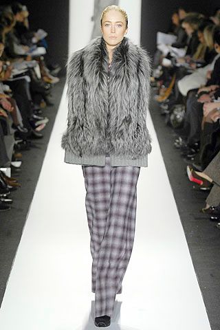 Carolina Herrera F/W 07 Look 82