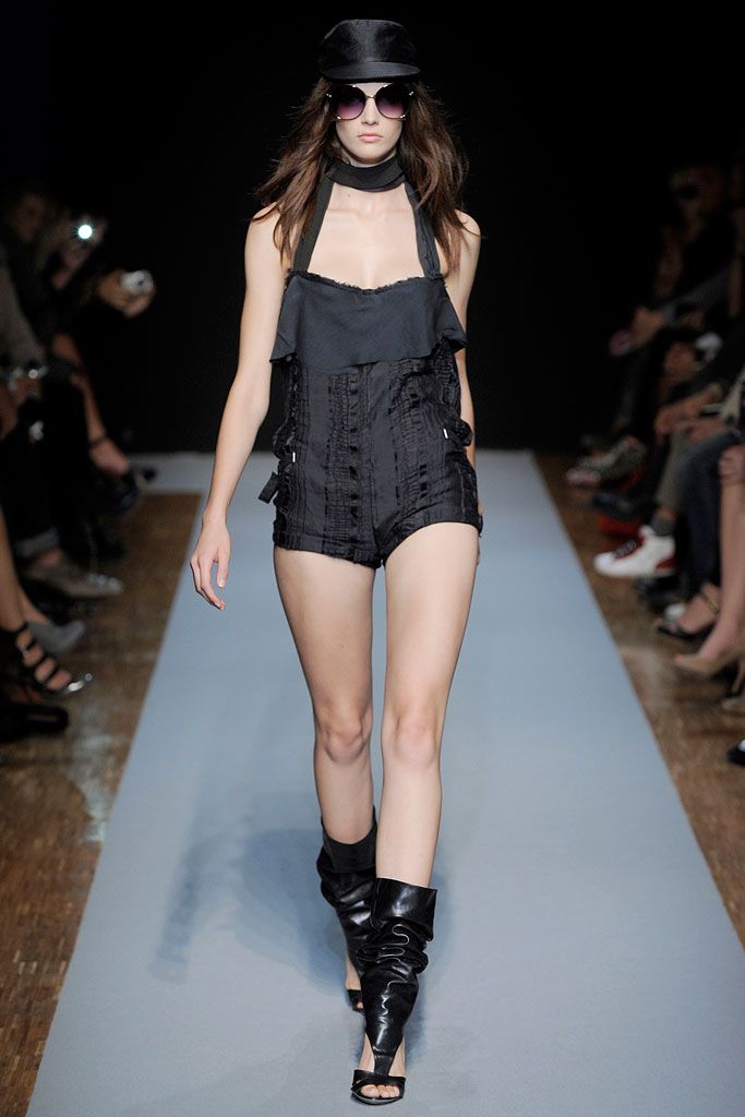Costume National S/S 10 Look 47
