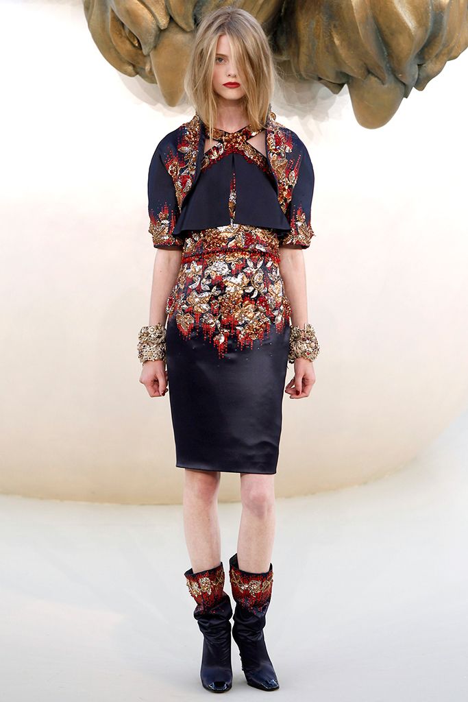 Chanel F/W 10 Couture Look 205