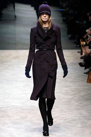 Burberry F/W 06 Look 90