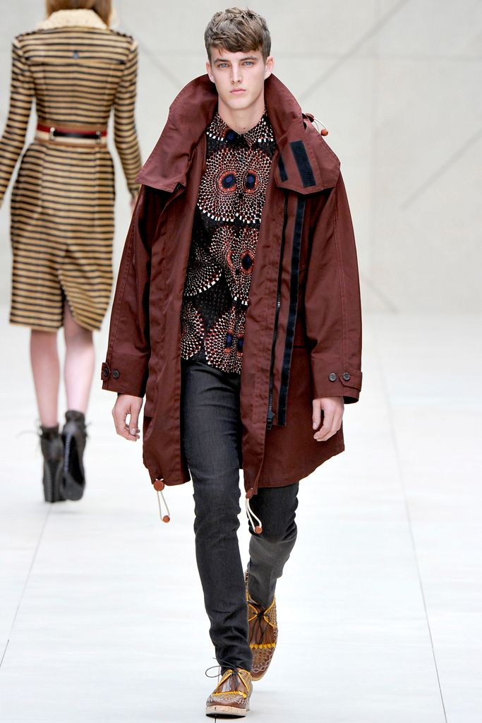 Burberry S/S 12 Look 162