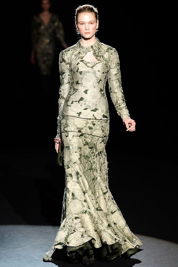 Carolina Herrera F/W 09 Look 49