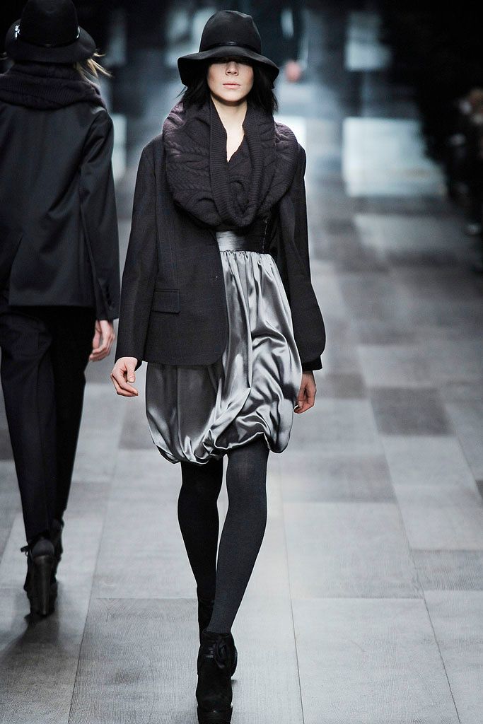 Burberry F/W 09 Look 176