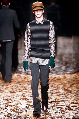 Burberry F/W 08 Menswear Look 26