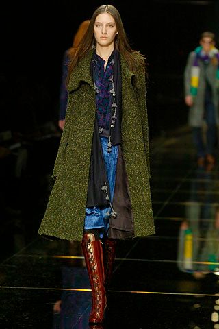 Burberry F/W 05 Look 185