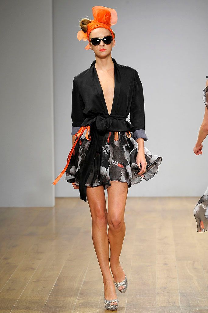 Danielle Scutt S/S 09 Look 7
