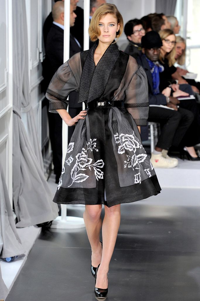 Christian Dior S/S 12 Couture Look 7
