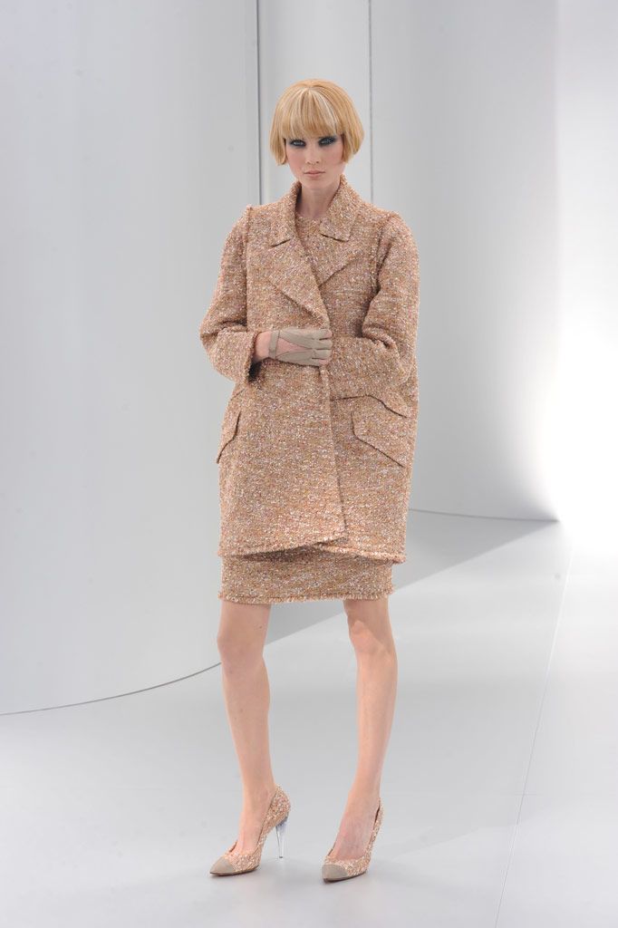 Chanel F/W 08 Couture Look 8