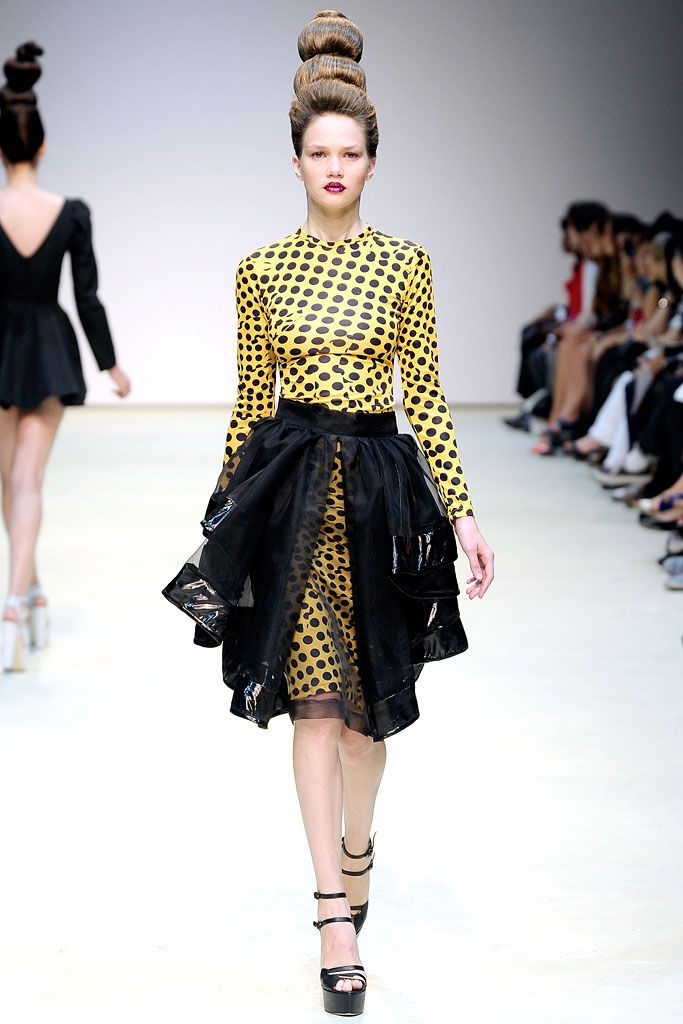Danielle Scutt S/S 10 Look 35