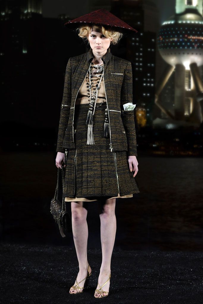 Chanel F/W 10 Look 145