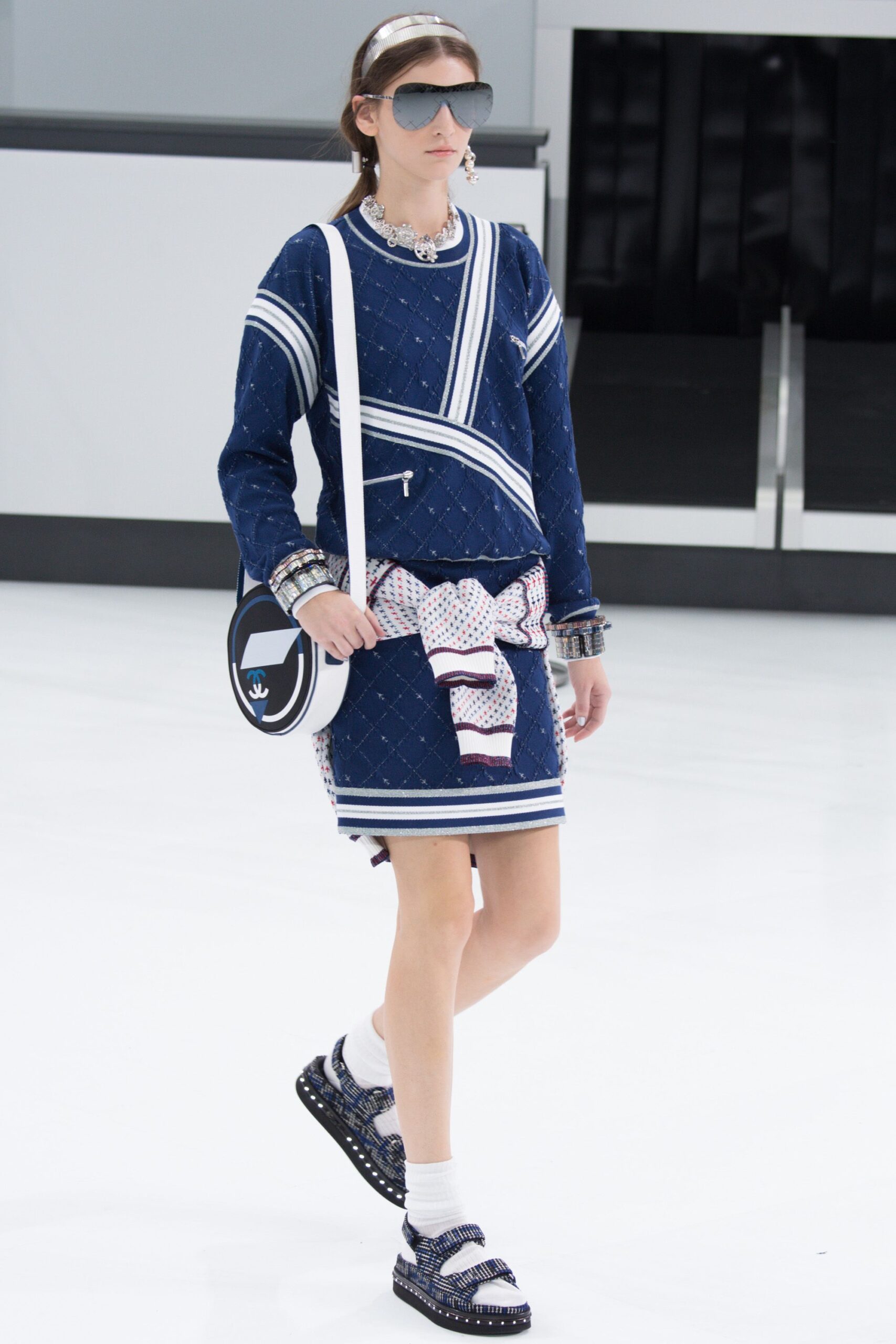 Chanel S/S 16 Look 497