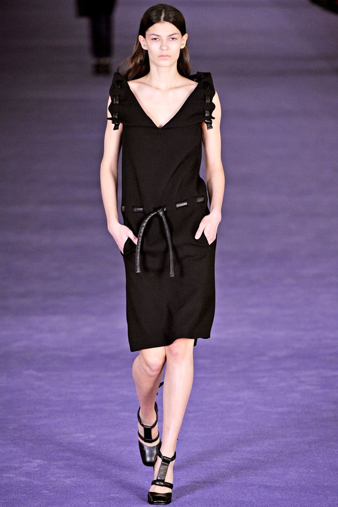 Christopher Kane F/W 12 Look 27