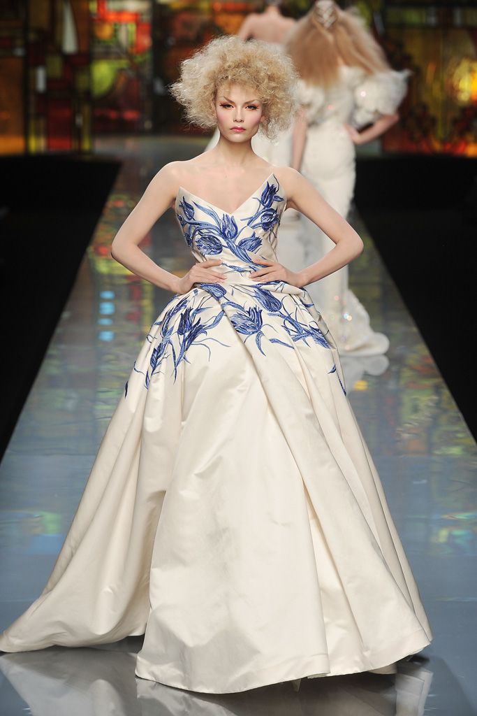Christian Dior S/S 09 Couture Look 157