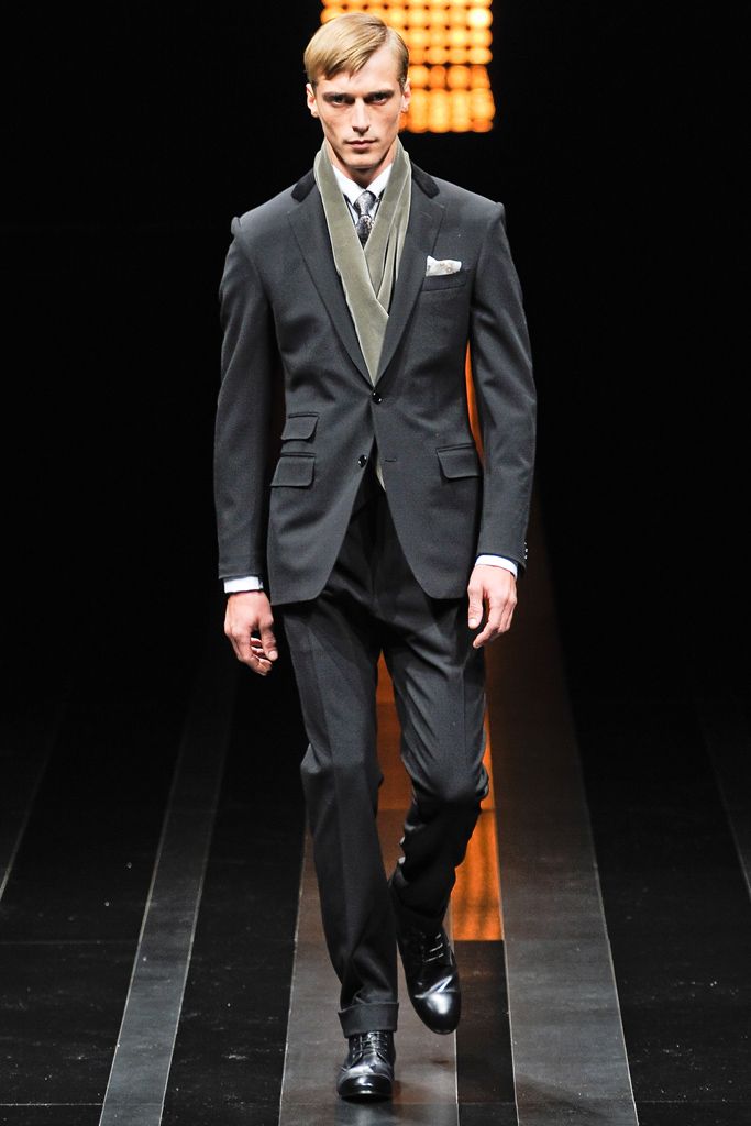 gray silk printed tie