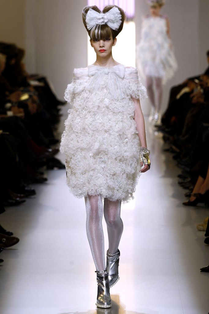 Chanel S/S 10 Couture Look 405