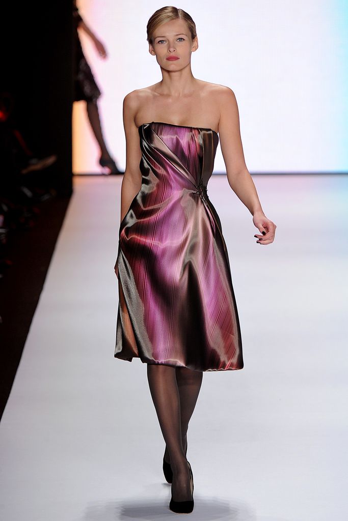 Carolina Herrera F/W 11 Look 110