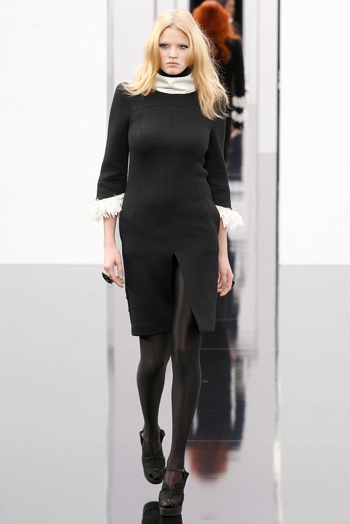 Chanel F/W 09 Look 424