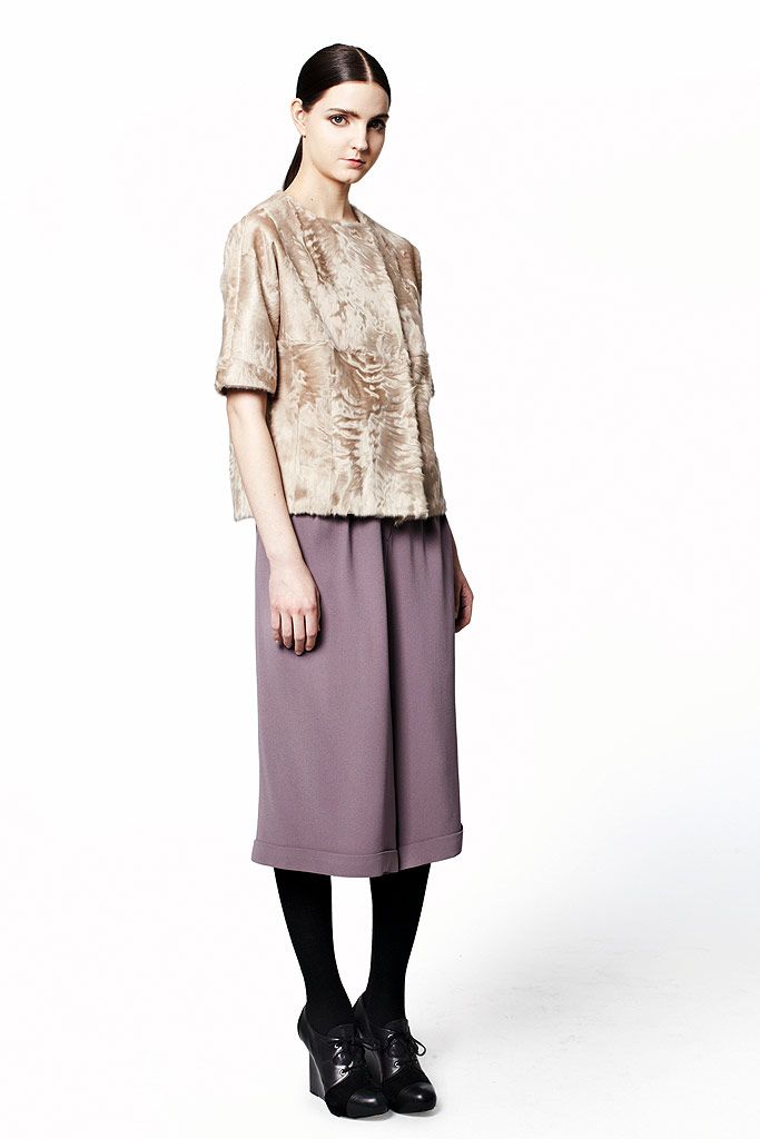 beige fur short-sleeve top