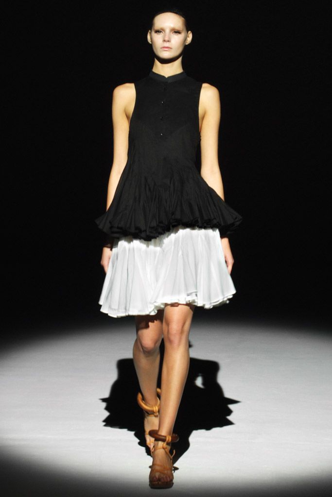 Chalayan S/S 11 Look 42