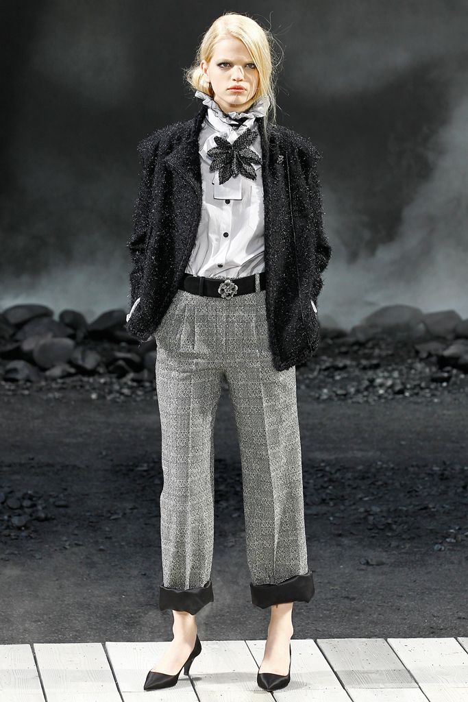 Chanel F/W 11 Look 80