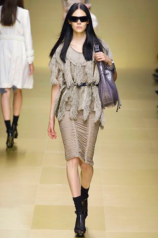 Burberry S/S 08 Look 64